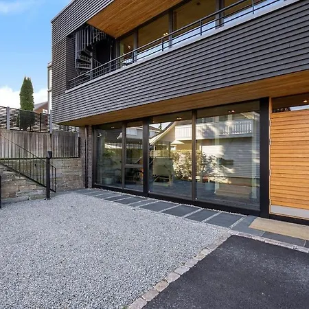 Available For Ons - Modern Architectural House Βίλα