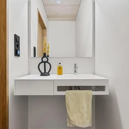 Available For Ons - Modern Architectural House Βίλα