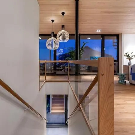 Βίλα Available For Ons - Modern Architectural House *